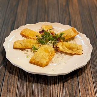 Crabmeat & Cheese Wontons