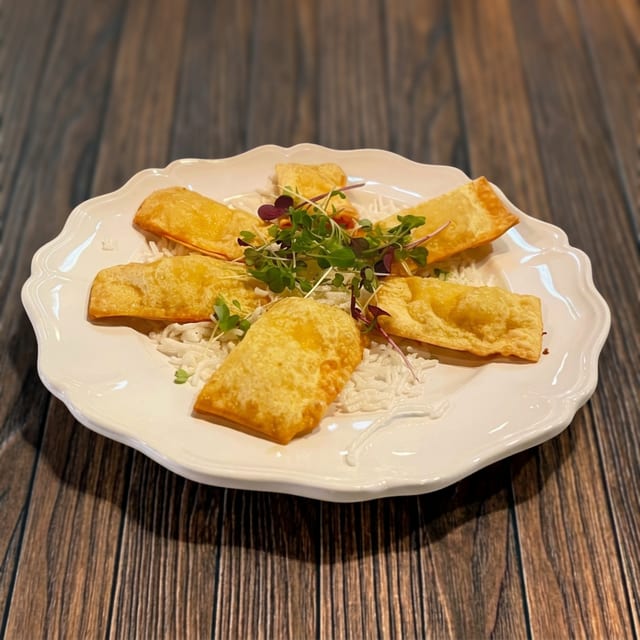 Crabmeat & Cheese Wontons.